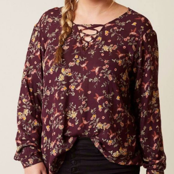 Daytrip Tops - Buckle Daytrip Crossover Floral Top